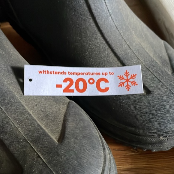 Joe fresh size 2 neoprene boots - Picture 10 of 10